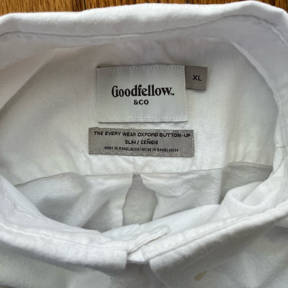Goodfellow and Co. // Like New // White // Button up Oxford - Picture 4 of 4